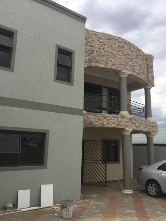 Coco Palm Bed&Breakfast Windhoek Esterno foto