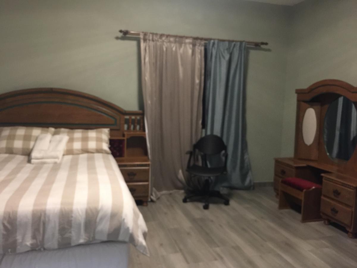 Coco Palm Bed&Breakfast Windhoek Esterno foto