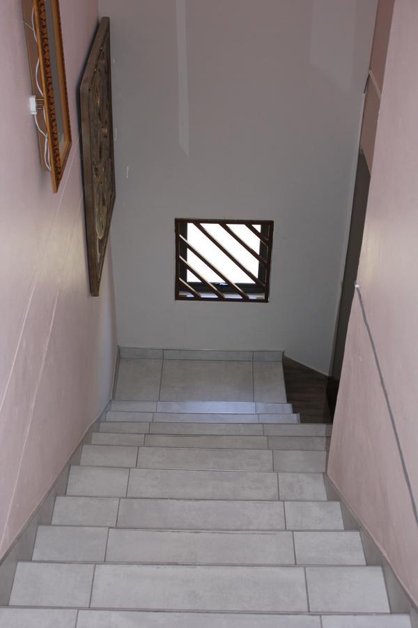 Coco Palm Bed&Breakfast Windhoek Esterno foto